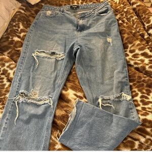 Missguided size ten jeans baggy